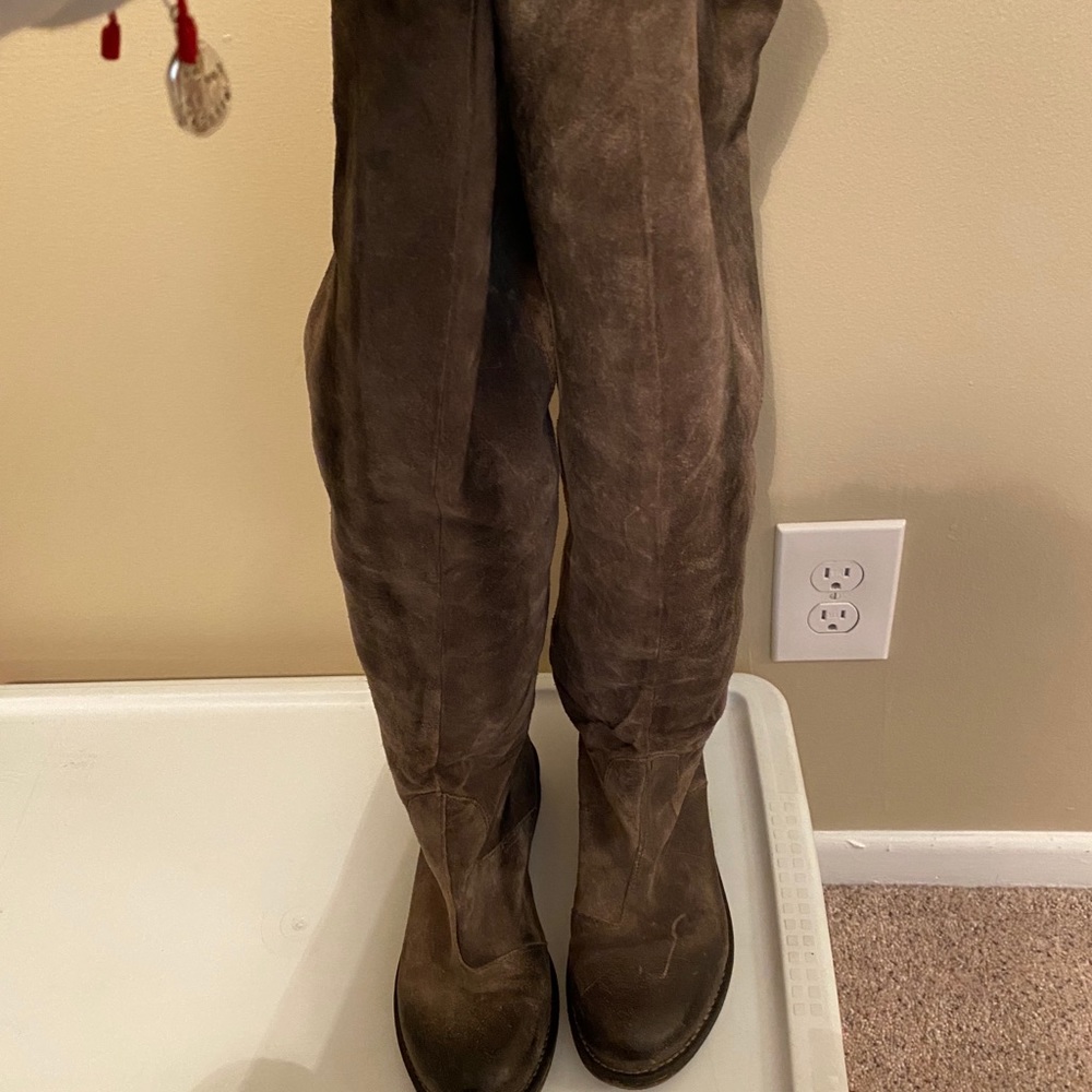 Boutique riding boots
